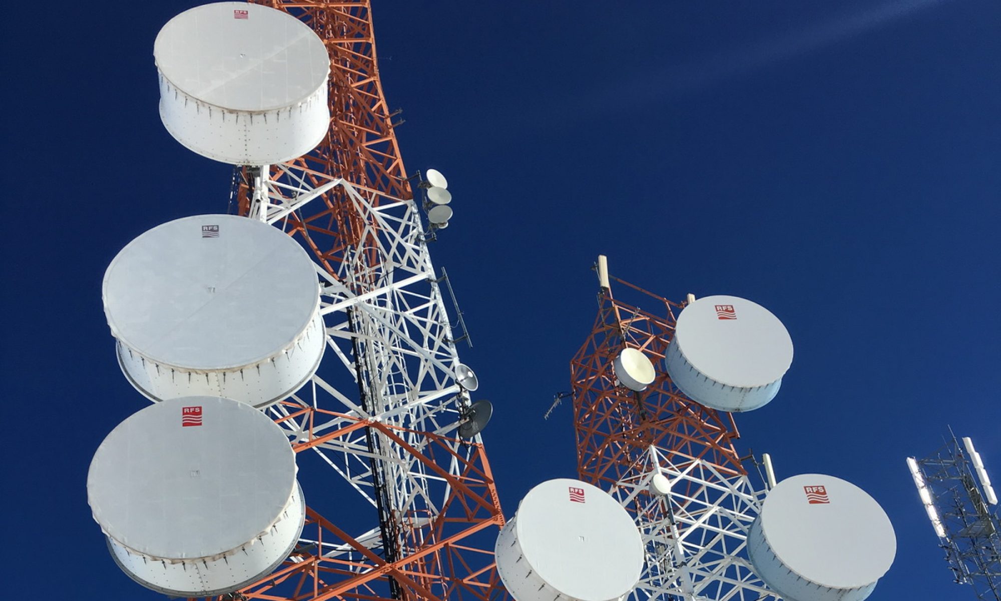 سگال نوین ( تامین دکل مخابراتی)